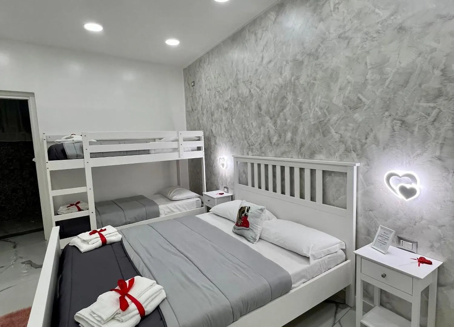Mara House Apartment Naples 0*,  Italy